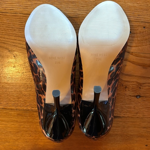 Brand new Nine West leopard print peep toe high heels. Heels are 3.75”. - Picture 4 of 5
